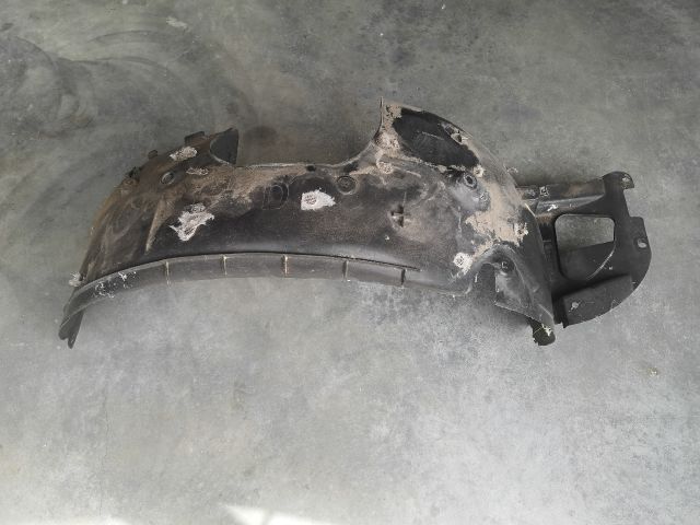 bontott CITROËN DS3 Jobb első Dobbetét (Kerékjárati, Műanyag)