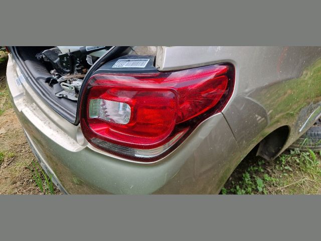 bontott CITROËN DS3 Jobb Hátsó Lámpa