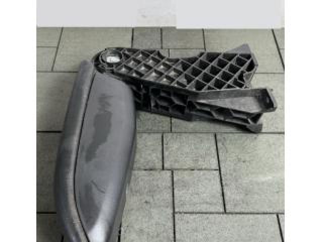 bontott CITROËN DS3 Könyöklő