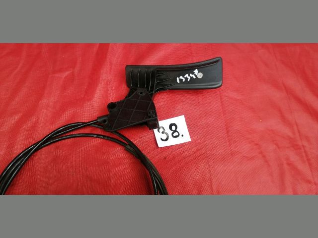 bontott CITROËN DS3 Motorháztető Nyitó Kar / Gomb