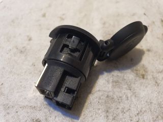 bontott CITROËN DS3 USB Aljzat