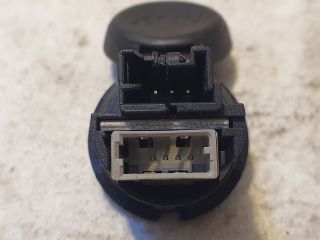 bontott CITROËN DS3 USB Aljzat