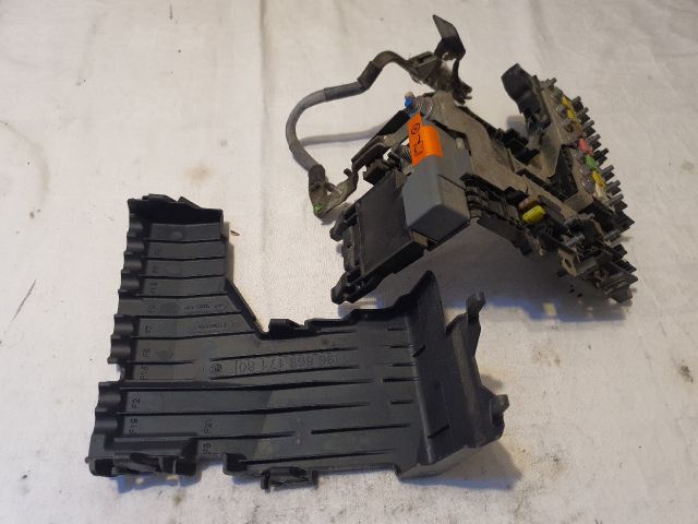 bontott CITROËN DS4 Biztosítéktábla Motortér