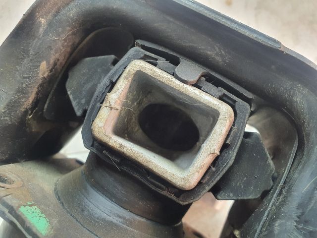 bontott CITROËN DS4 Motor Tartó Bak (Fém)