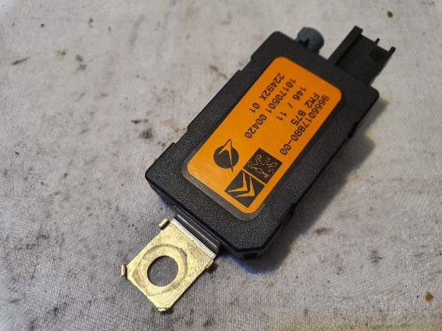 bontott CITROËN DS4 Antenna Erősítő