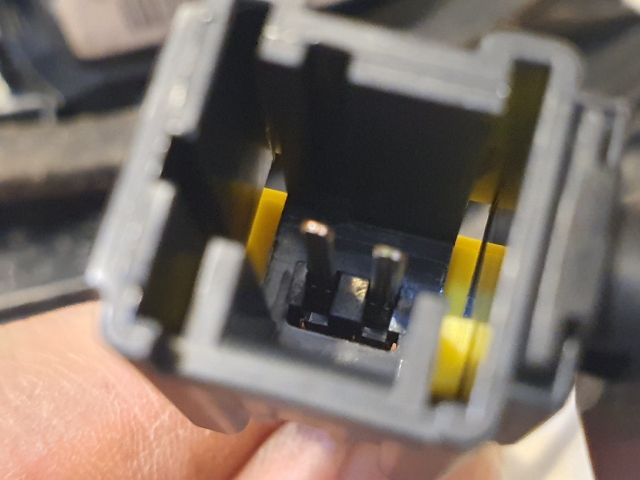 bontott CITROËN DS4 Bal Belső Hátsó Lámpa