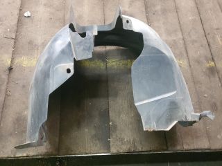 bontott CITROËN DS4 Bal első Első Dobbetét (Kerékjárati, Műanyag)