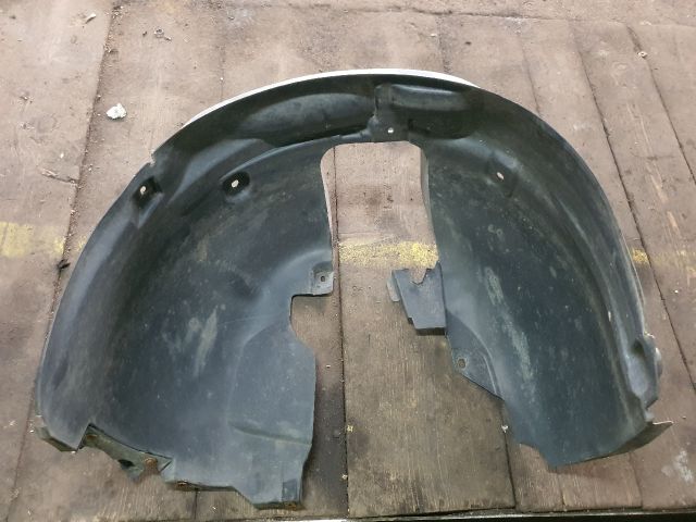 bontott CITROËN DS4 Bal első Első Dobbetét (Kerékjárati, Műanyag)