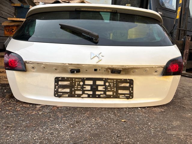 bontott CITROËN DS4 Csomagtérajtó (Részeivel)