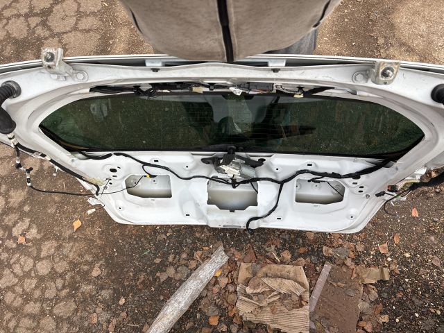 bontott CITROËN DS4 Csomagtérajtó (Részeivel)