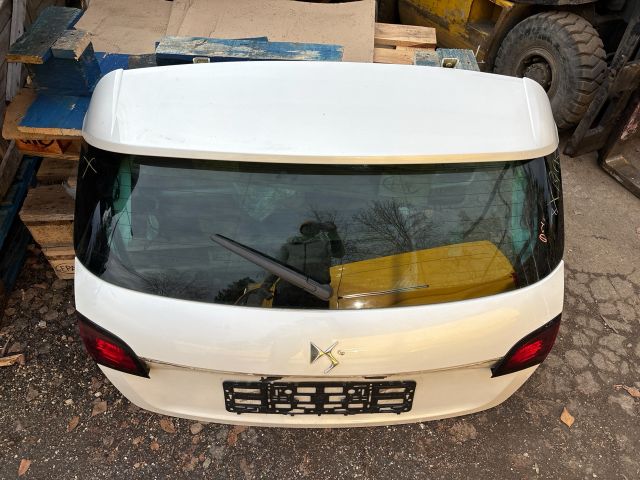bontott CITROËN DS4 Csomagtérajtó (Részeivel)