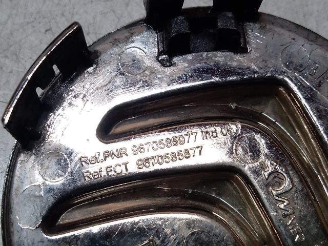 bontott CITROËN DS4 Felniközép Pár