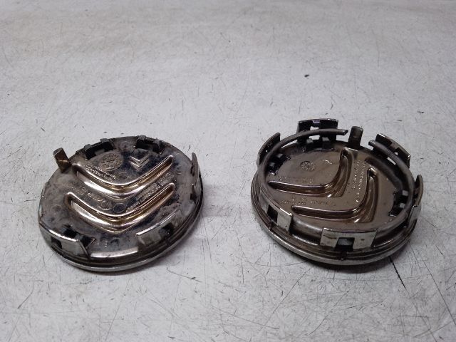 bontott CITROËN DS4 Felniközép Pár