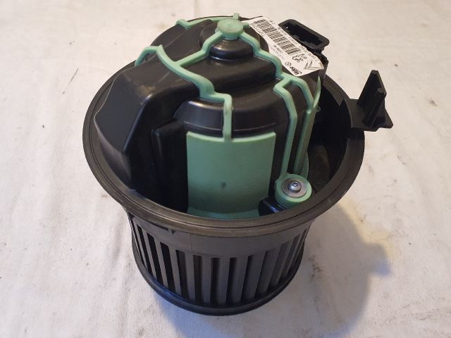 bontott CITROËN DS4 Fűtőmotor (Klímás)