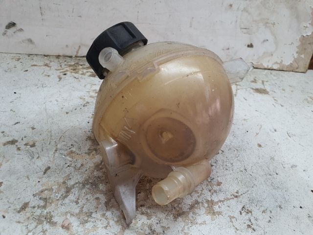 bontott CITROËN DS5 Kiegyenlítő Tartály