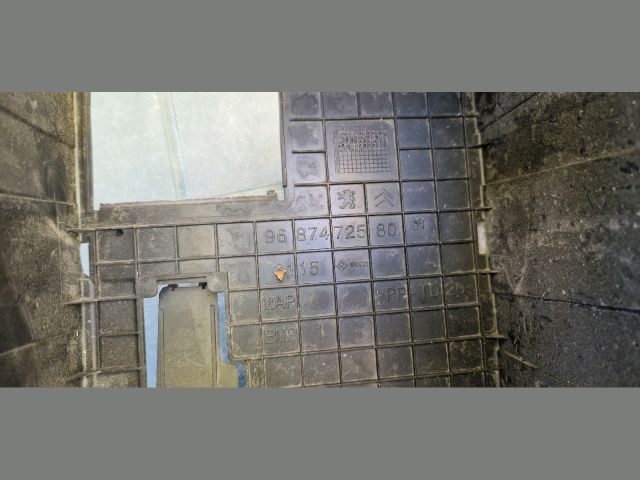 bontott CITROËN DS5 Akkumulátor Fedél