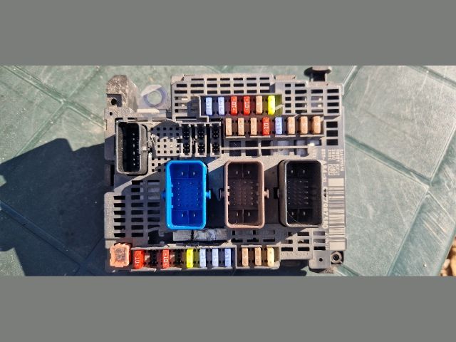 bontott CITROËN DS5 Biztosítéktábla Motortér