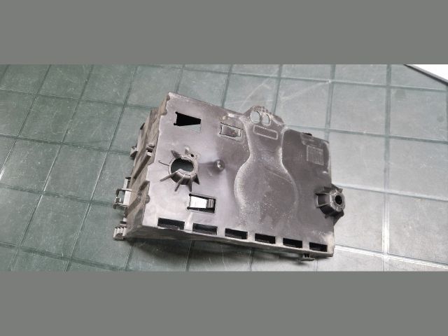 bontott CITROËN DS5 Akkumulátor Tartó