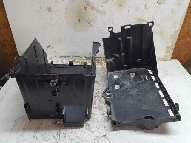 bontott CITROËN DS5 Akkumulátor Tartó