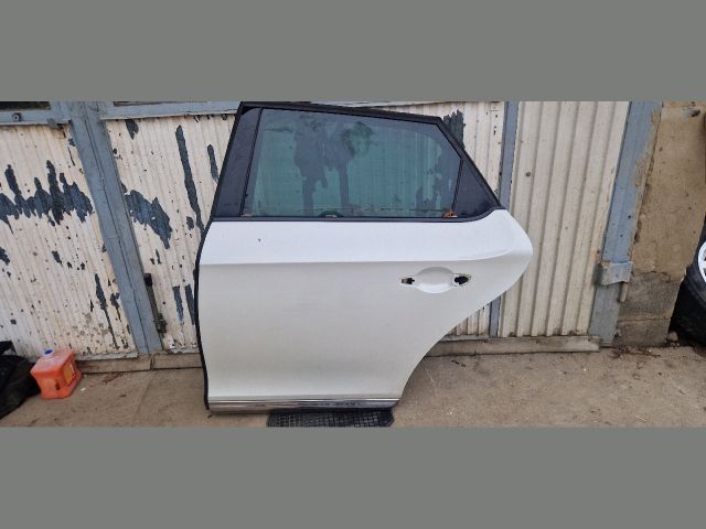 bontott CITROËN DS5 Bal hátsó Ajtó (Üres lemez)