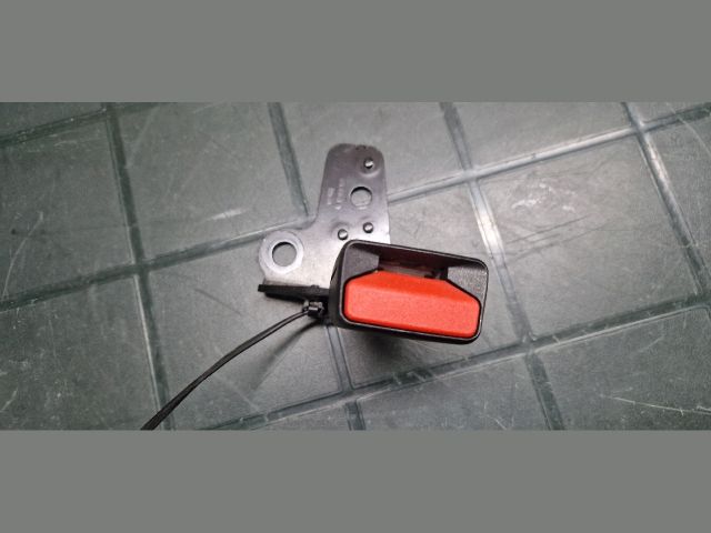 bontott CITROËN DS5 Bal hátsó Biztonsági Öv Csat