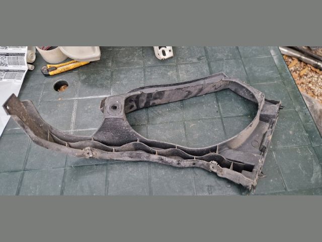 bontott CITROËN DS5 Bal hátsó Oldal Lökhárító Tartó (Műanyag)