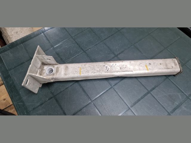 bontott CITROËN DS5 Bal Lökhárító Tartó Nyúlványvég