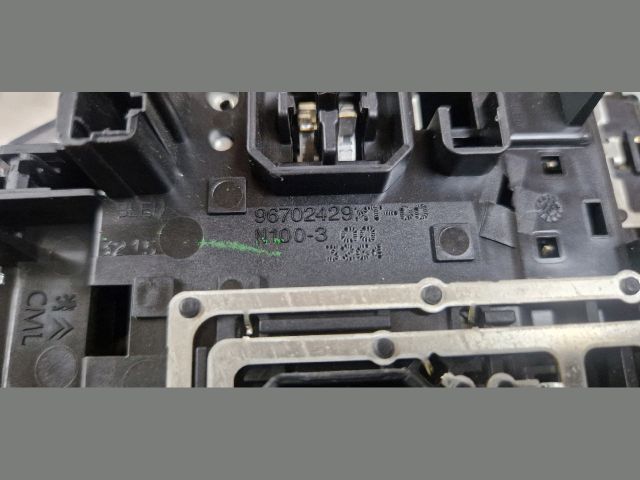 bontott CITROËN DS5 Beltér Világítás Első