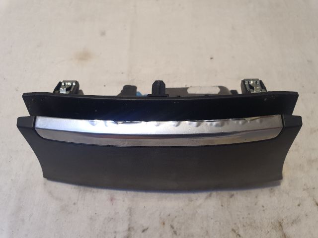 bontott CITROËN DS5 Első Hamutartó