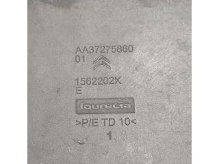 bontott CITROËN DS5 Első Vonószem Burkolat