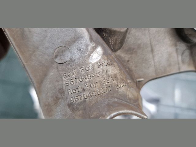 bontott CITROËN DS5 Felniközép Szett