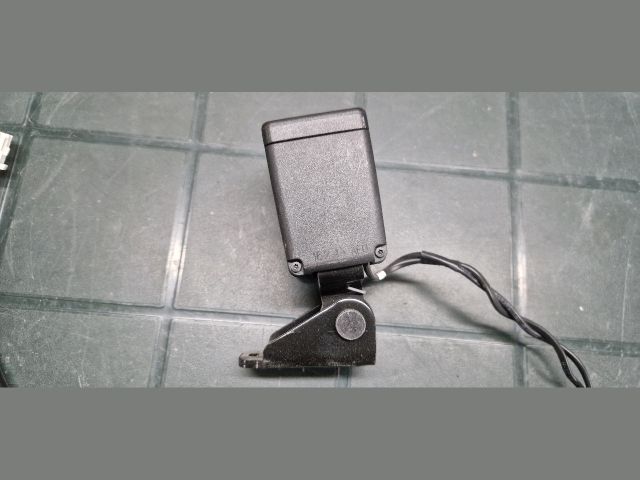 bontott CITROËN DS5 Hátsó középső Biztonsági Öv Csat