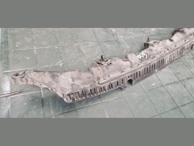 bontott CITROËN DS5 Hátsó középső Lökhárító Tartó (Műanyag)