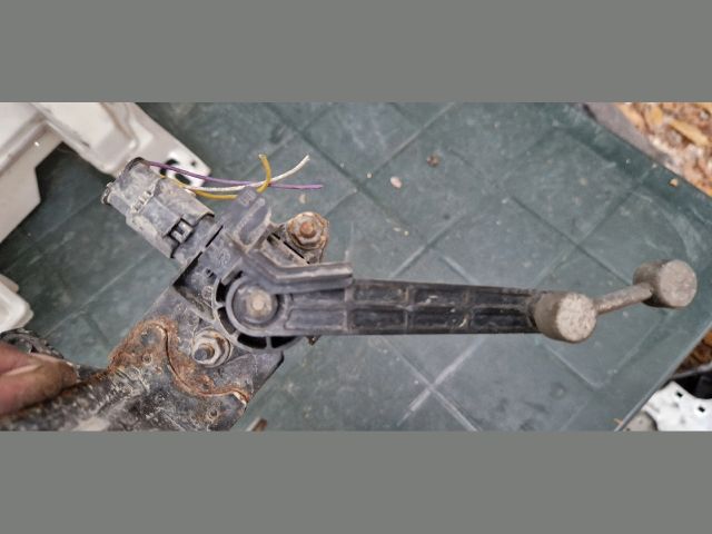 bontott CITROËN DS5 Hátsó Xenon Szintszabályzó Jeladó