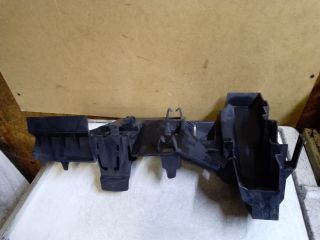 bontott CITROËN DS5 Jobb első Lökhárító Tartó (Műanyag)