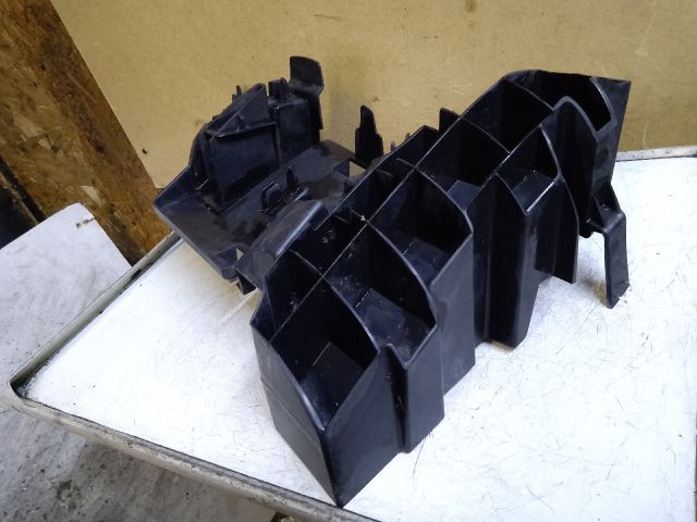 bontott CITROËN DS5 Jobb első Lökhárító Tartó (Műanyag)