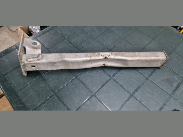 bontott CITROËN DS5 Jobb Lökhárító Tartó Nyúlványvég