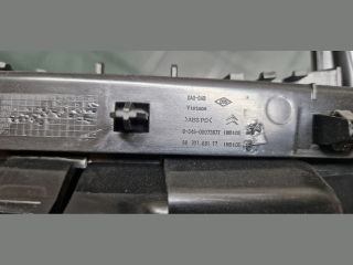 bontott CITROËN DS5 Középkonzol Keret