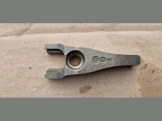 bontott CITROËN DS5 Porlasztó Lefogató