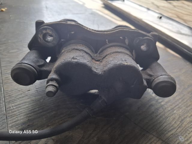 bontott CITROËN JUMPER Bal első Féknyereg Munkahengerrel