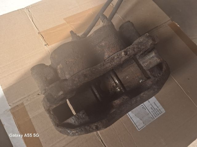 bontott CITROËN JUMPER Jobb első Féknyereg Munkahengerrel