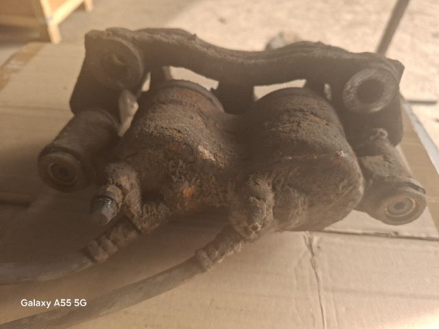 bontott CITROËN JUMPER Jobb első Féknyereg Munkahengerrel