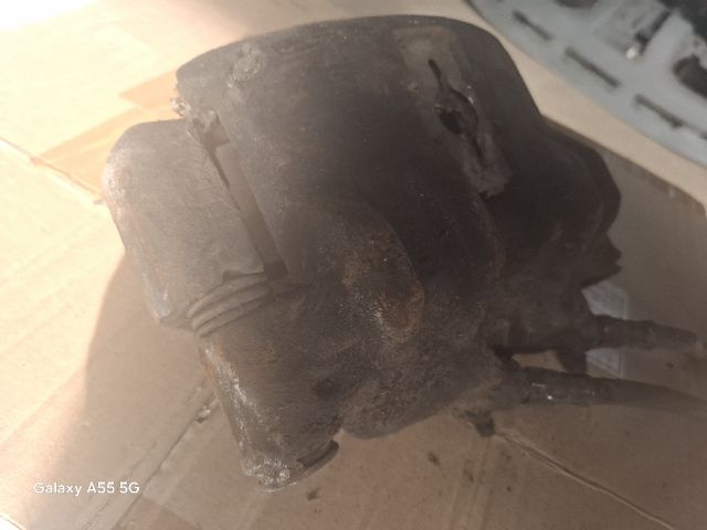 bontott CITROËN JUMPER Jobb első Féknyereg Munkahengerrel