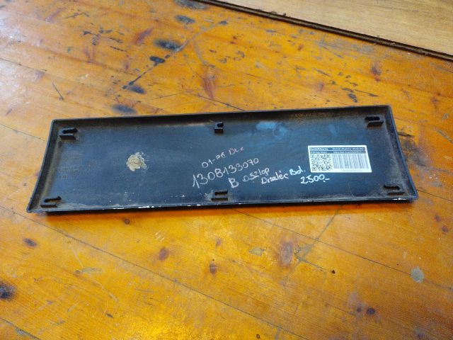 bontott CITROËN JUMPER Bal B Oszlop Díszléc