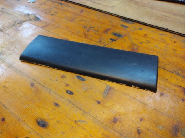 bontott CITROËN JUMPER Bal B Oszlop Díszléc