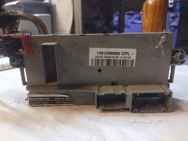 bontott CITROËN JUMPER Biztosítéktábla Utastér