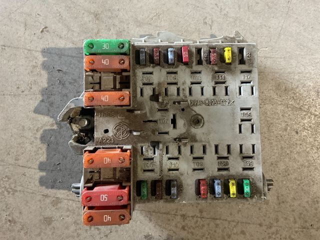 bontott CITROËN JUMPER Biztosítéktábla Utastér