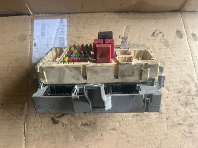 bontott CITROËN JUMPER Biztosítéktábla Utastér