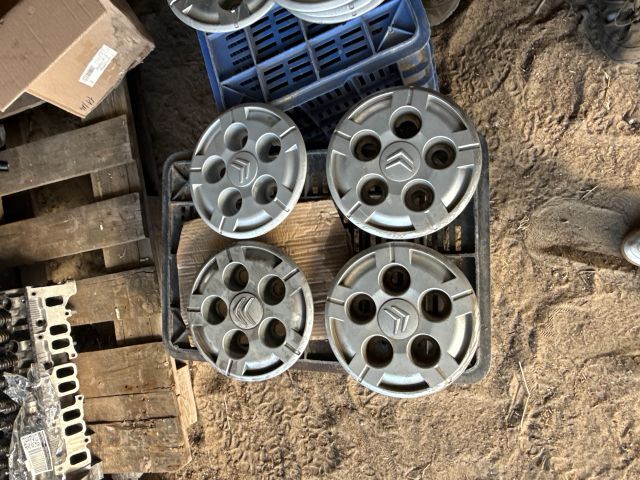 bontott CITROËN JUMPER Dísztárcsa Szett