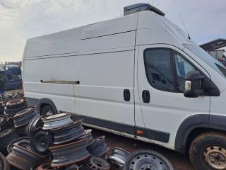 bontott CITROËN JUMPER Hátsó Lökhárító Merevítő (Fém)